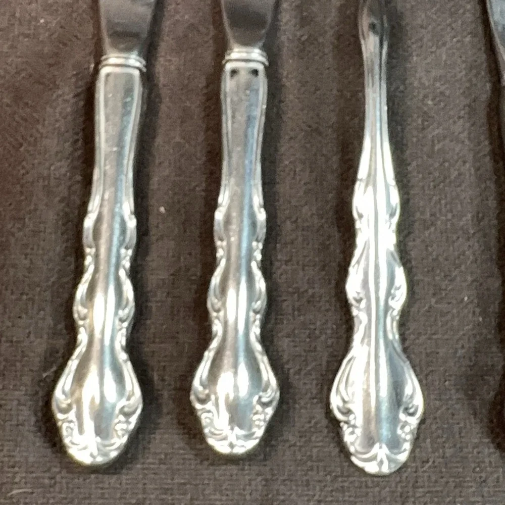 Reed‎ & Barton REGENCY Stainless Steel Flatware Meat Fork Dinner Knife Lot Of 5